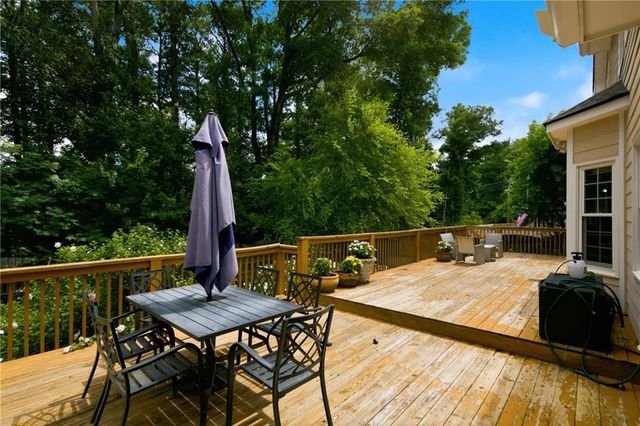 2314 Kennesaw Oaks Trail NW, Kennesaw, GA 30152