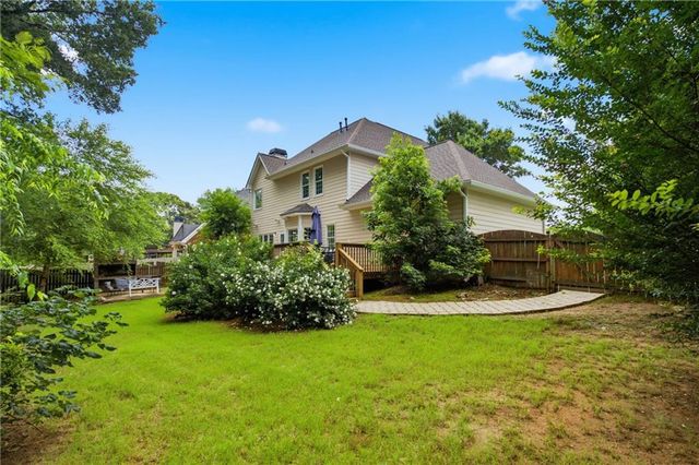 2314 Kennesaw Oaks Trail NW, Kennesaw, GA 30152