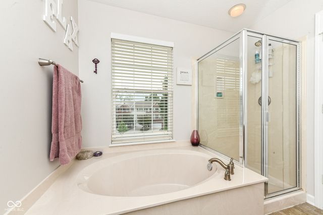 9060 Rider Drive, Fishers, IN 46038
