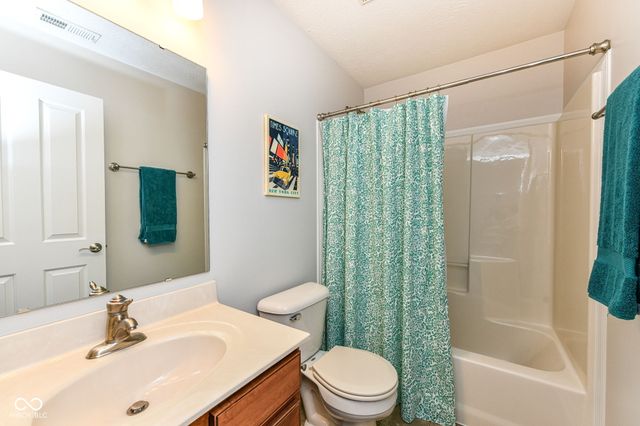 9060 Rider Drive, Fishers, IN 46038