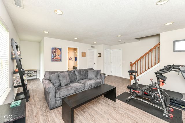 9060 Rider Drive, Fishers, IN 46038