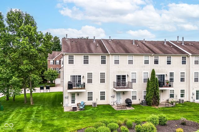 9060 Rider Drive, Fishers, IN 46038