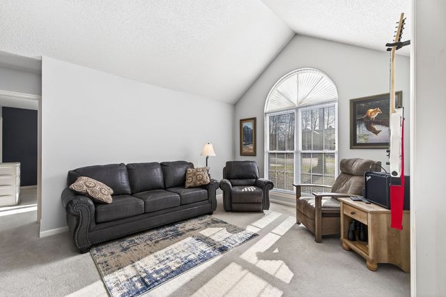 1703 Perimeter Dr, Jamestown, TN 38556