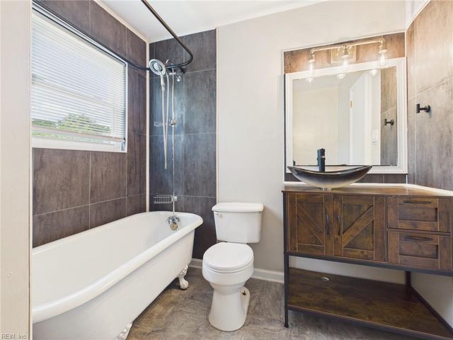 3033 Pewter RD, Virginia Beach, VA 23452