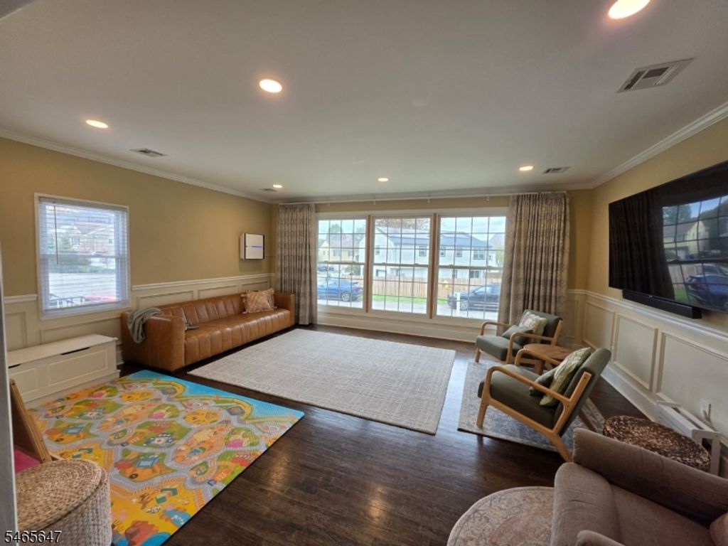 92 Bradford Ave, Little Falls Twp., NJ 07424 — photo 3