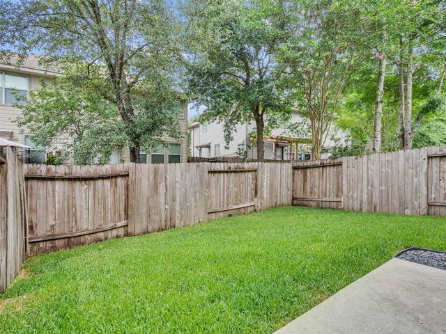 26 Bowerbank Court, Magnolia, TX 77354