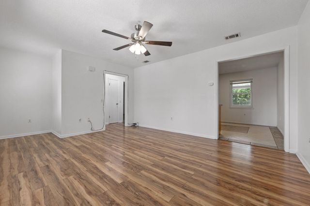 632 Long Drive, Crestview, FL 32539