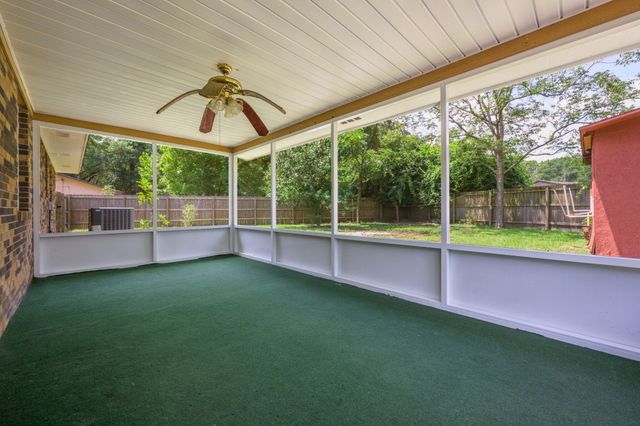 632 Long Drive, Crestview, FL 32539