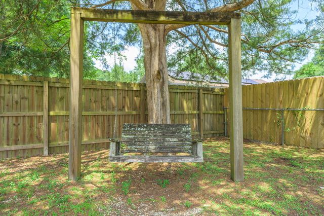 632 Long Drive, Crestview, FL 32539