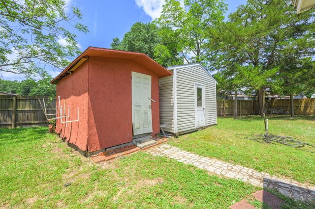 632 Long Drive, Crestview, FL 32539
