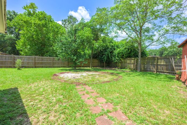 632 Long Drive, Crestview, FL 32539