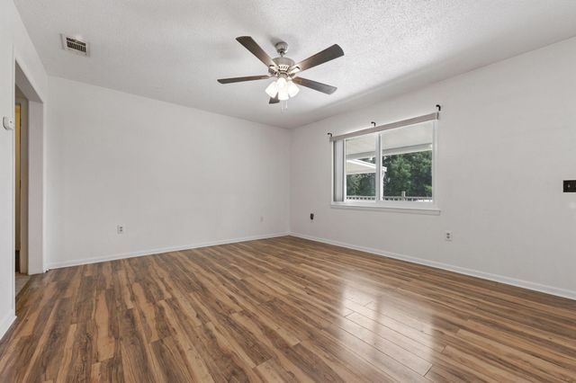 632 Long Drive, Crestview, FL 32539