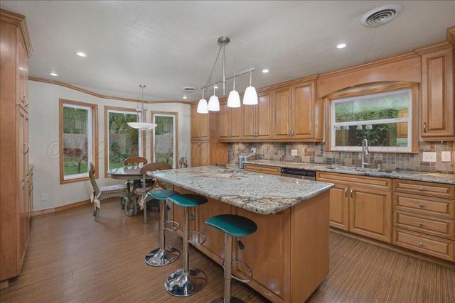 6215 ELMHURST Road, Amarillo, TX 79106