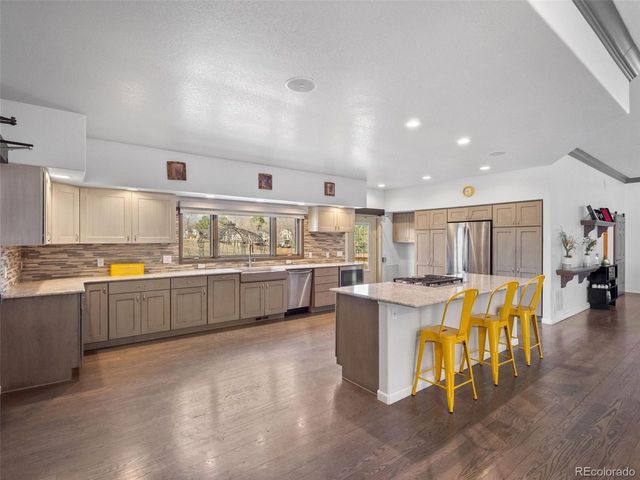 8415 W 80th Ave, Arvada, CO 80005