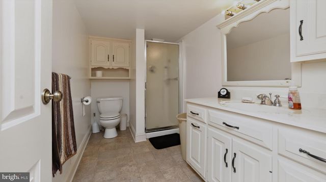 1505 W KINGS HWY, Gap, PA 17527