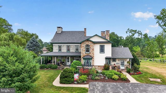 1505 W KINGS HWY, Gap, PA 17527