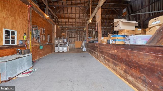 1505 W KINGS HWY, Gap, PA 17527