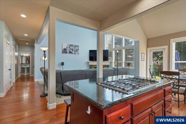 1007 Cooper Ct, Stayton, OR 97383