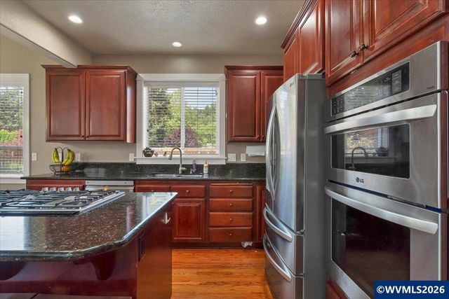 1007 Cooper Ct, Stayton, OR 97383