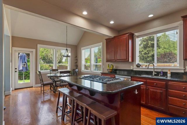 1007 Cooper Ct, Stayton, OR 97383
