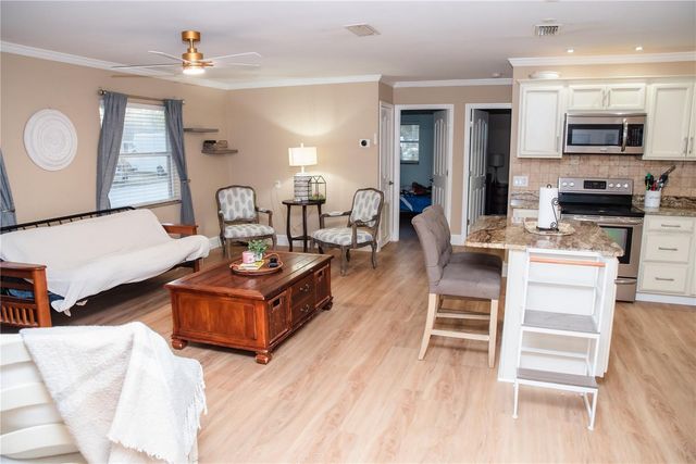 705 14TH AVENUE W, Palmetto, FL 34221