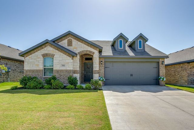 5816 Brookville Drive, Fort Worth, TX 76179