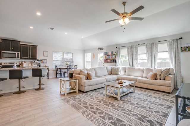 5816 Brookville Drive, Fort Worth, TX 76179
