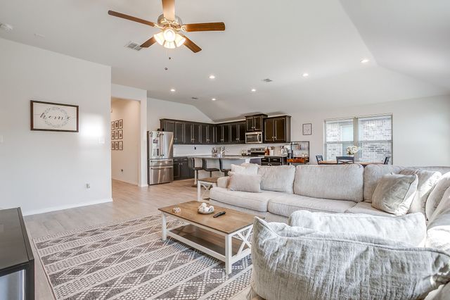 5816 Brookville Drive, Fort Worth, TX 76179