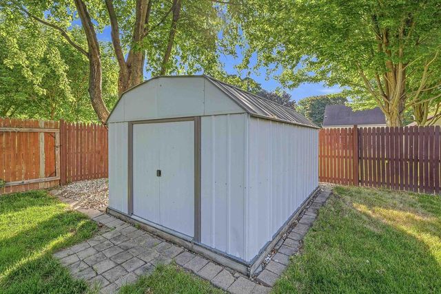 213 Roller Avenue, Beaver Dam, WI 53916