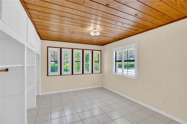 2002 Cordova Avenue, Vero Beach, FL 32960