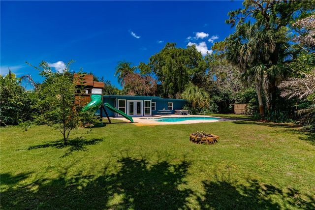2002 Cordova Avenue, Vero Beach, FL 32960