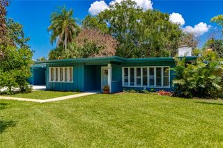 2002 Cordova Avenue, Vero Beach, FL 32960