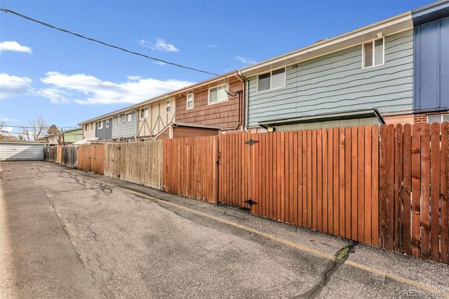 6377 W Mississippi Place, Lakewood, CO 80232