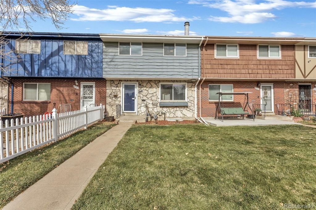 6377 W Mississippi Place, Lakewood, CO 80232