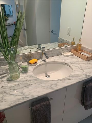 500 Brickell Ave 1507, Miami, FL 33131