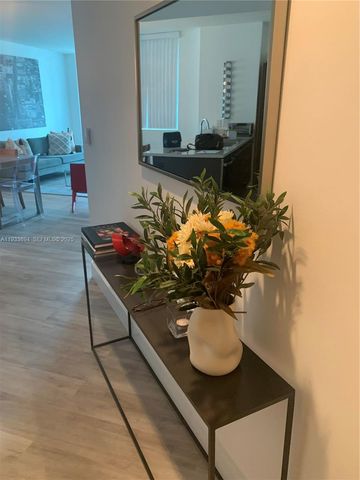 500 Brickell Ave 1507, Miami, FL 33131