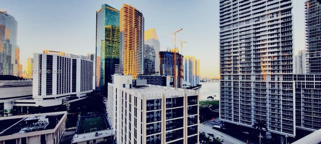 500 Brickell Ave 1507, Miami, FL 33131