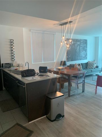 500 Brickell Ave 1507, Miami, FL 33131
