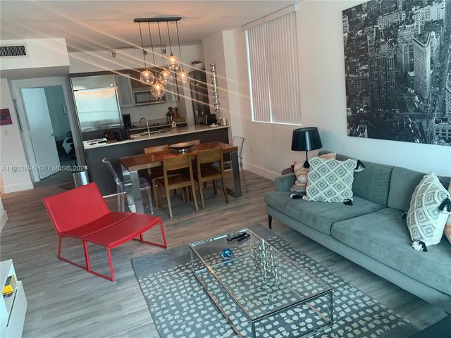 500 Brickell Ave 1507, Miami, FL 33131