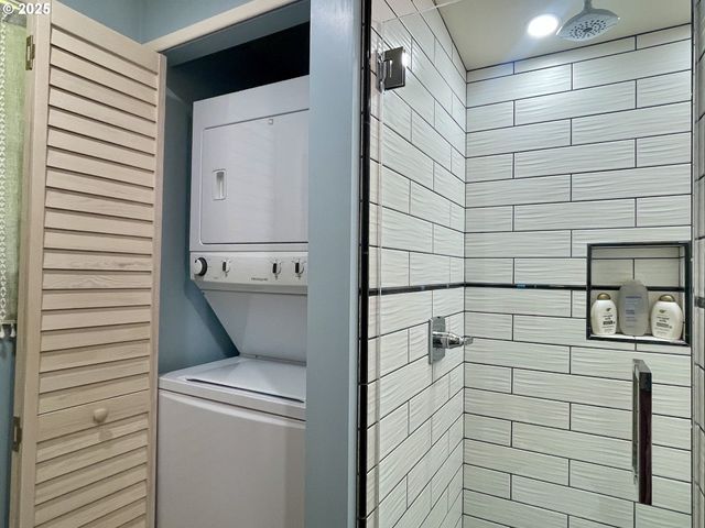 54825 ROBINSON Rd, Coquille, OR 97423