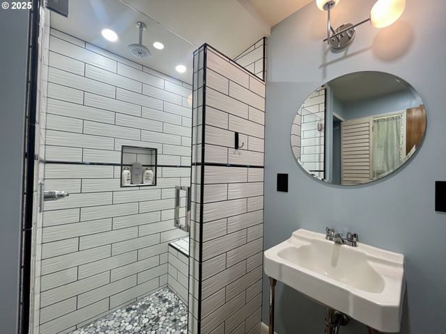 54825 ROBINSON Rd, Coquille, OR 97423