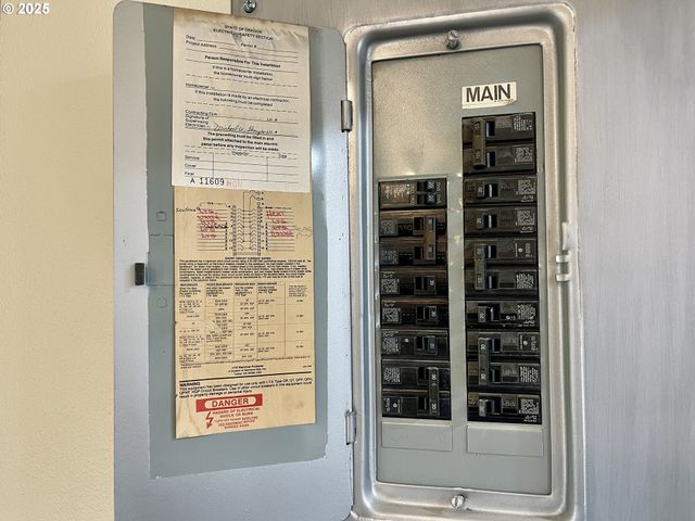 54825 ROBINSON Rd, Coquille, OR 97423