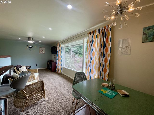 54825 ROBINSON Rd, Coquille, OR 97423