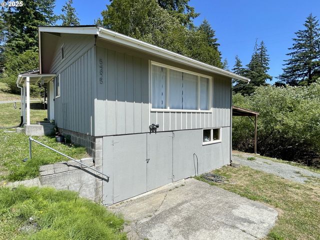 54825 ROBINSON Rd, Coquille, OR 97423