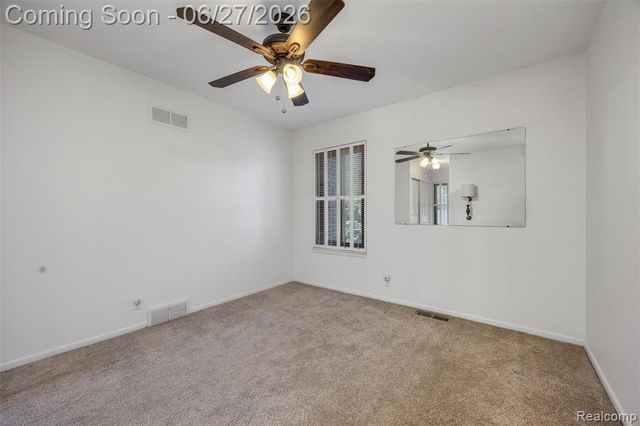 3082 Lindenwood Drive, Dearborn, MI 48120
