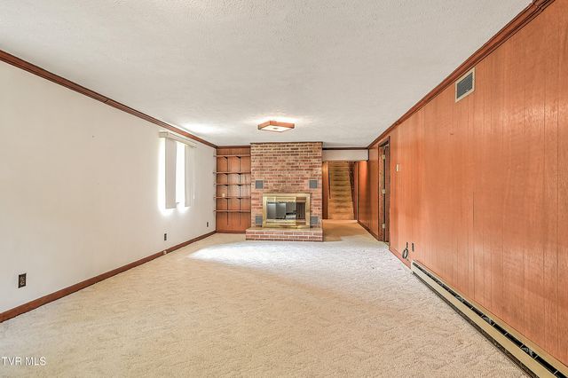 1921 Edens Ridge Road, Kingsport, TN 37664