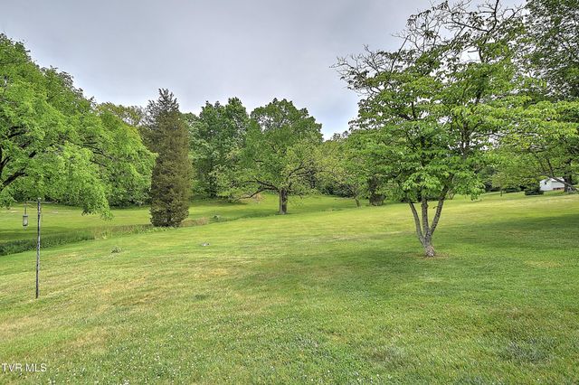 1921 Edens Ridge Road, Kingsport, TN 37664