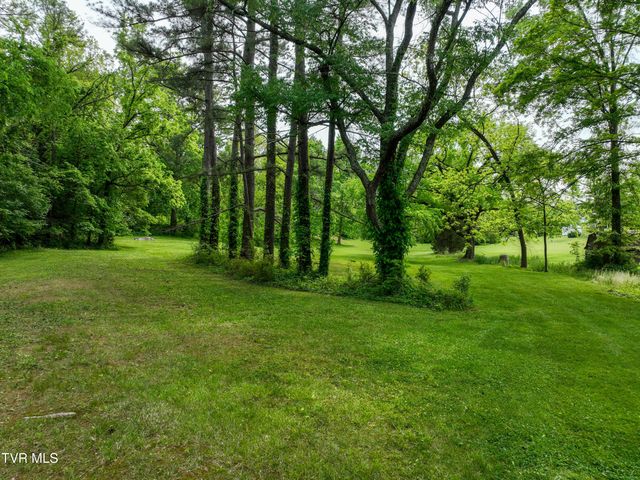 1921 Edens Ridge Road, Kingsport, TN 37664