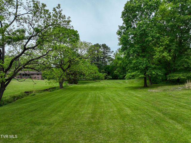 1921 Edens Ridge Road, Kingsport, TN 37664
