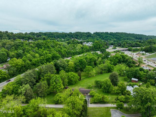1921 Edens Ridge Road, Kingsport, TN 37664